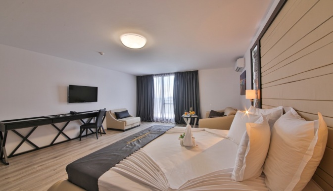PRESTIGE_DELUXE_AQUAPARK__HOTEL_NISIPURILE_DE_AUR_BULGARIA_AIR_TOUR_TRAVEL